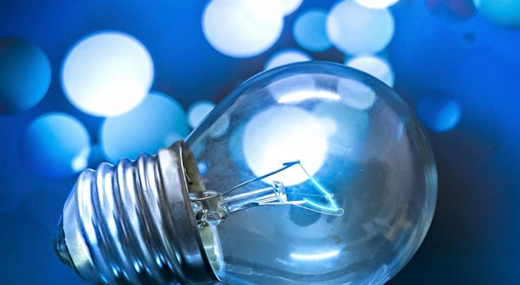 Skab dit stilsikre design med art deco lamper og vintage møbler