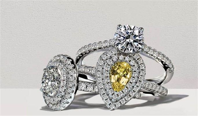 Hvad mener mænd og kvinder om forlovelsen?